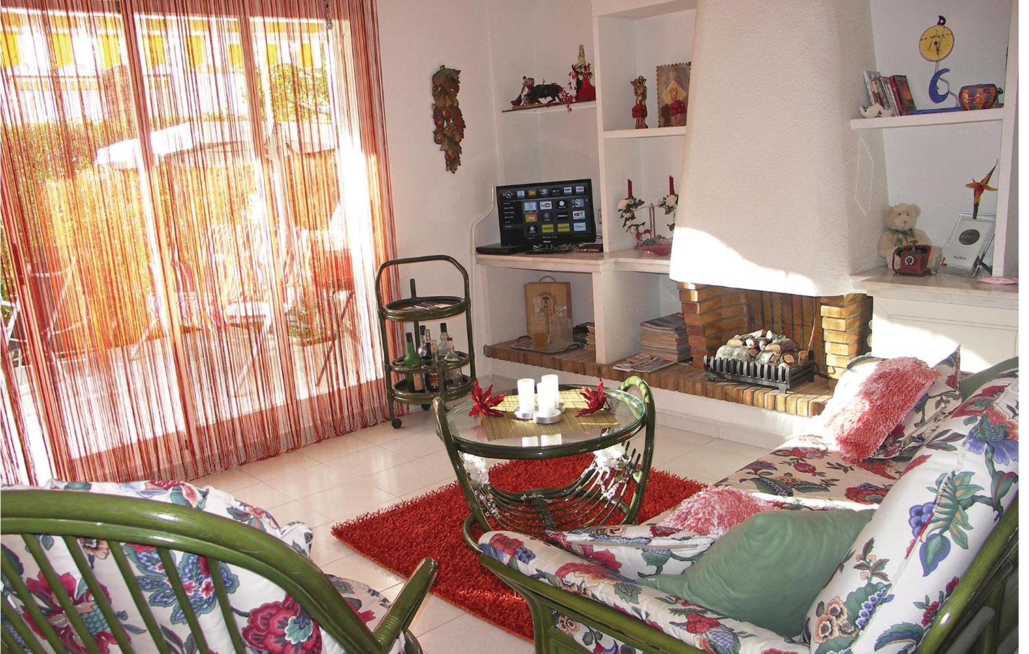 2 Bedroom Nice Apartment In Guardamar Del Segura Exterior photo